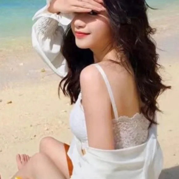 Nude beige lace bralette, new - Picture 3 of 11